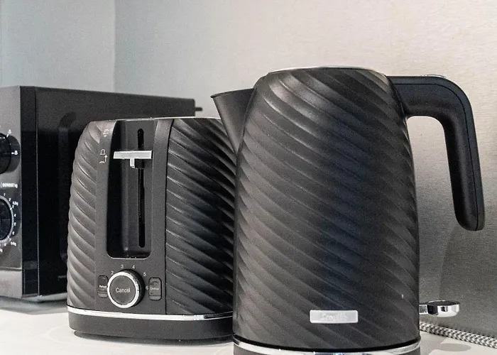 2-bed Cental 2 Min To Train Station