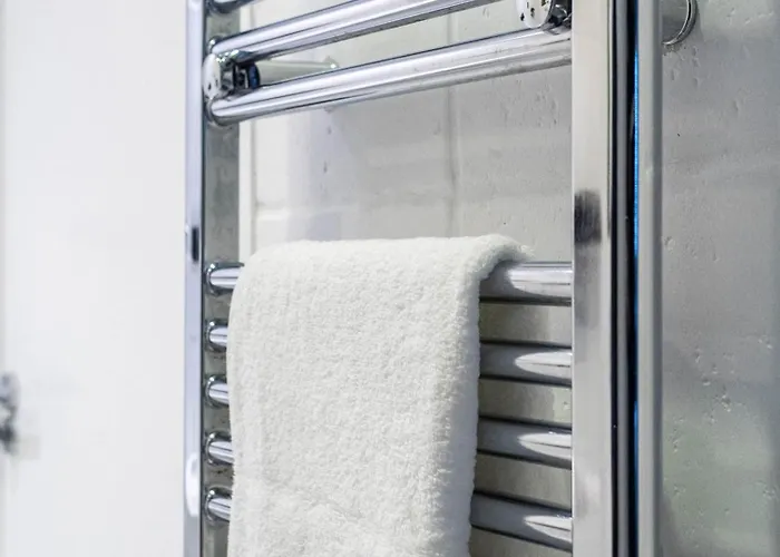 2-bed Cental 2 Min To Train Station *