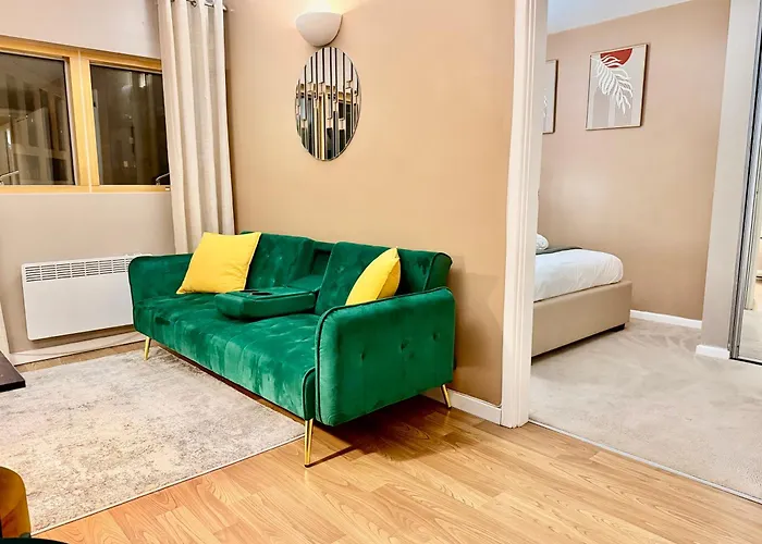 2-bed Cental 2 Min To Train Station *