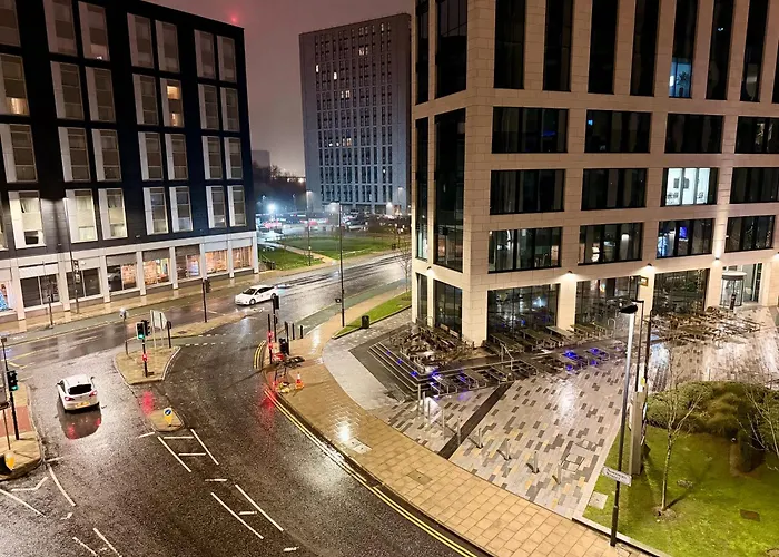 2-bed Cental 2 Min To Train Station 아파트